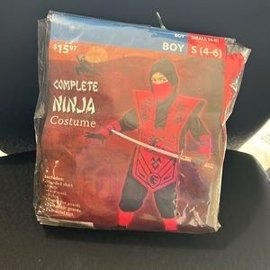 Ninja costume size small 4-6